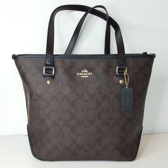 Coach Handbags - Coach signature tote bag.